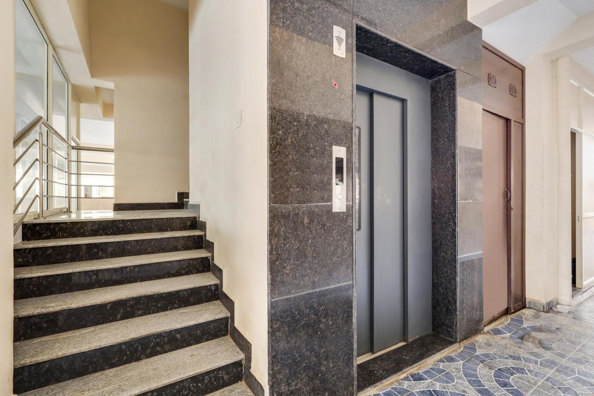 Hotel O K V R Residency - Elite شيناي المظهر الخارجي الصورة